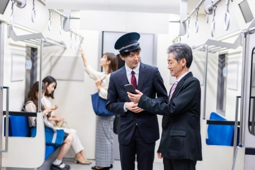 電車内
