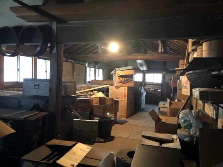 屋根裏納戸