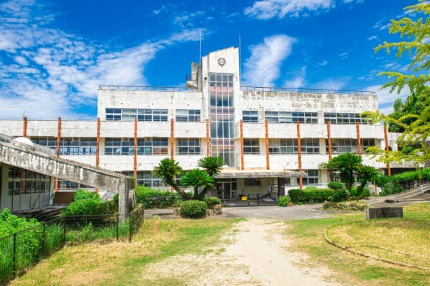 旧赤崎小学校 真正面