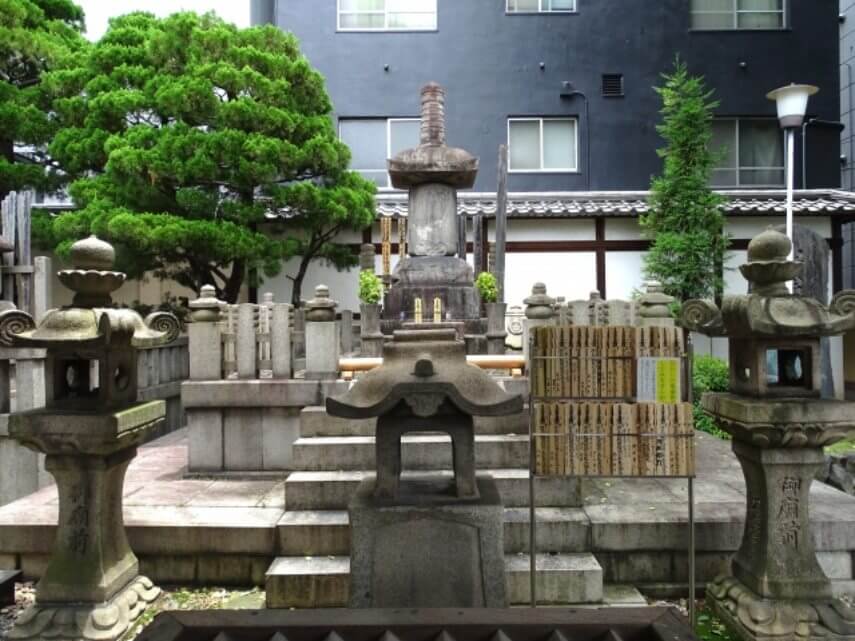 信長公廟